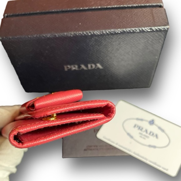 PRADA⭐️ PINK BOW, SAFFIANO LEATHER KEY RING WALLET WITH BOX & COA - Picture 6 of 15